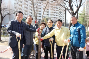 향기와 꽃이 있는 생활권 식목행사